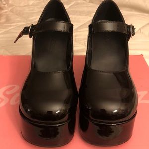 90’s style platform Mary Janes.